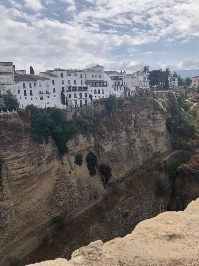 Stylish 3 Bed House 2 Bathrooms, With Patio, Roof Terrace And Communal Pool 5 Minutes Away From The Beautiful Spanish White Village Of Casares Pueblo And Only 20 Mins From The Sea Экстерьер фото