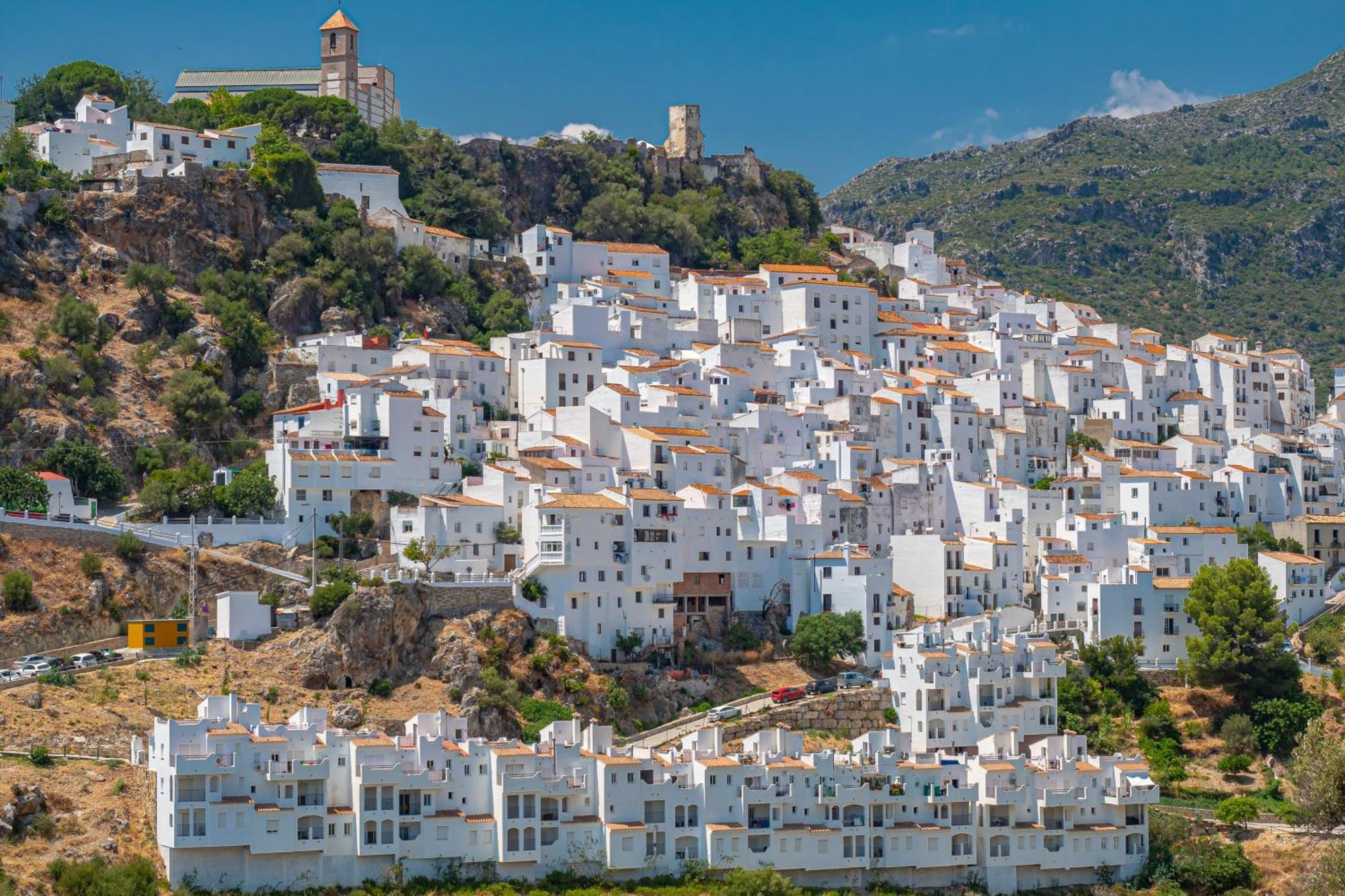 Stylish 3 Bed House 2 Bathrooms, With Patio, Roof Terrace And Communal Pool 5 Minutes Away From The Beautiful Spanish White Village Of Casares Pueblo And Only 20 Mins From The Sea Экстерьер фото